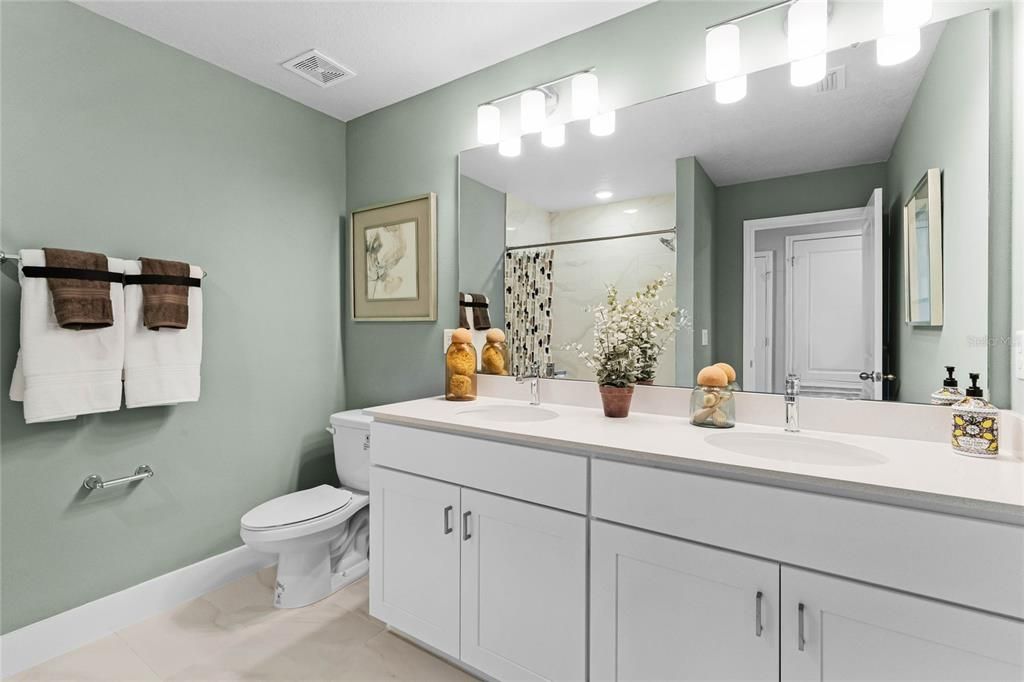 待售: $359,995 (4 贝兹, 2 浴室, 1960 平方英尺)