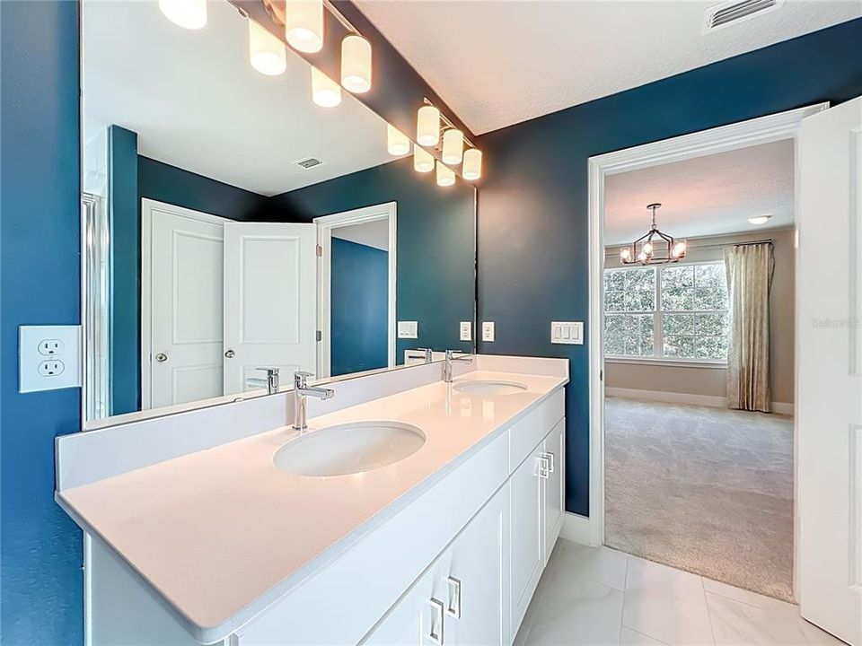 待售: $359,995 (4 贝兹, 2 浴室, 1960 平方英尺)