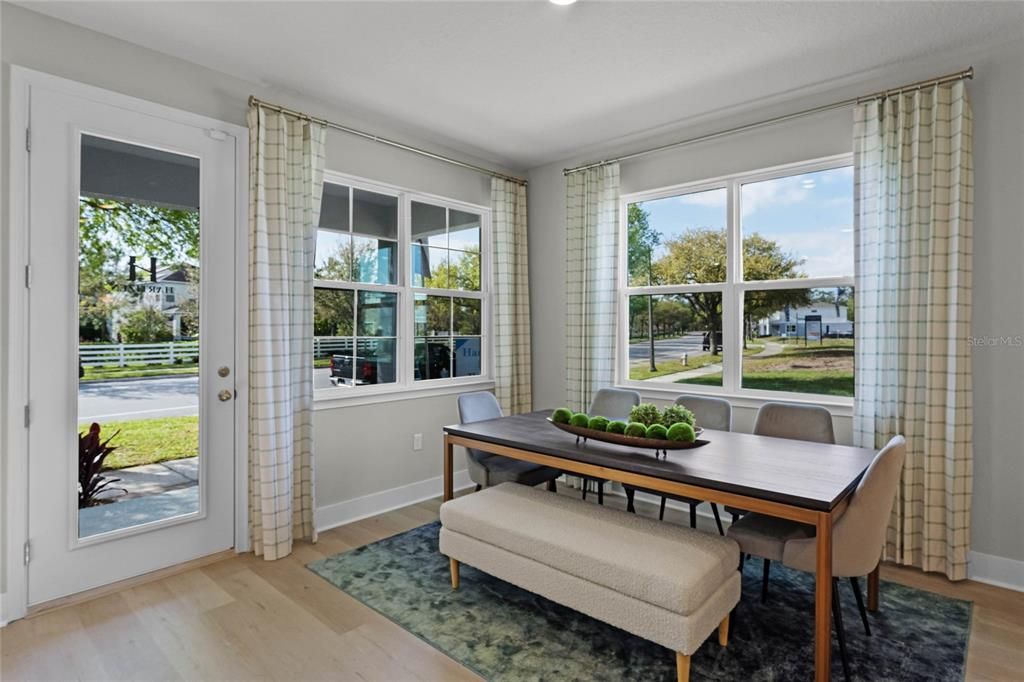 待售: $359,995 (4 贝兹, 2 浴室, 1960 平方英尺)