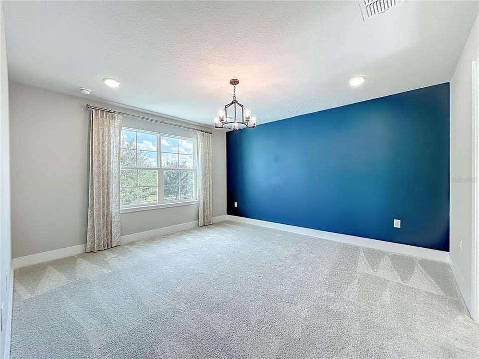 待售: $359,995 (4 贝兹, 2 浴室, 1960 平方英尺)