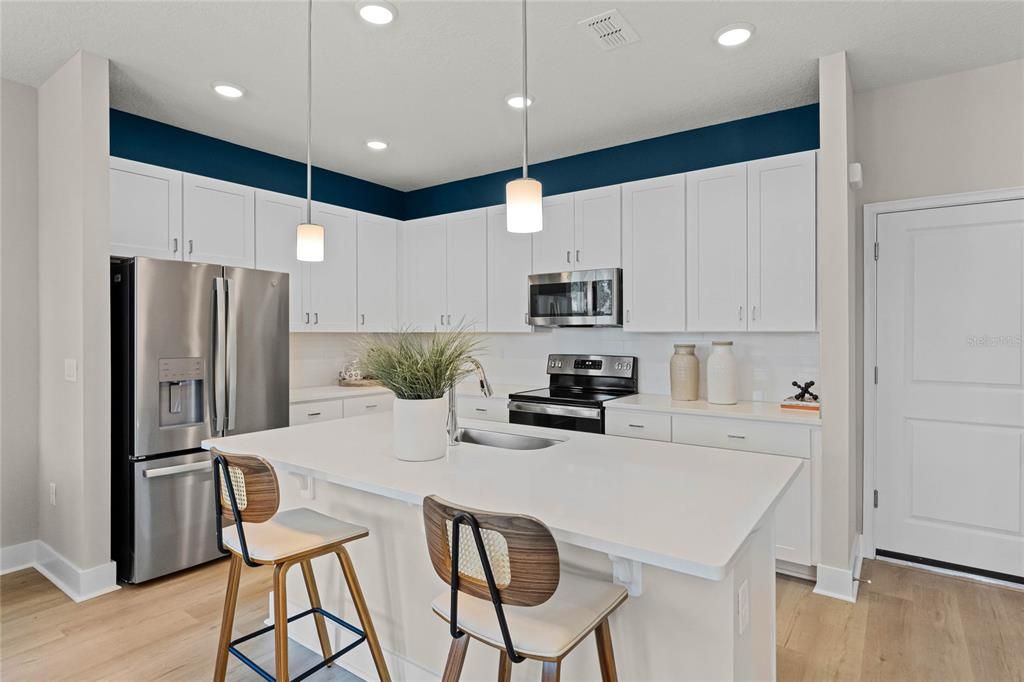 待售: $359,995 (4 贝兹, 2 浴室, 1960 平方英尺)