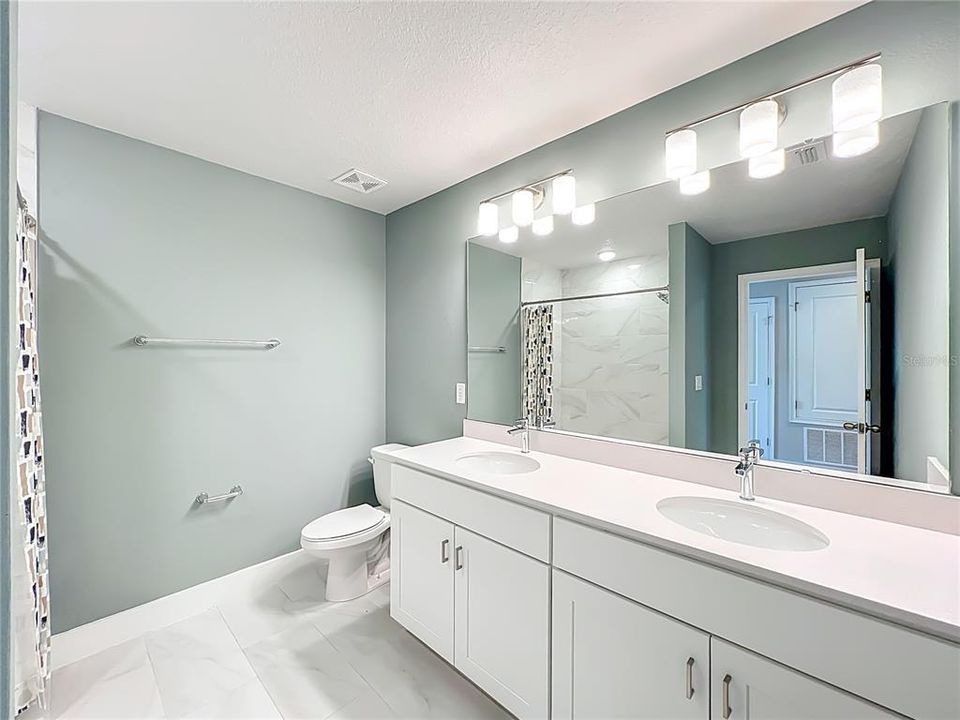 待售: $359,995 (4 贝兹, 2 浴室, 1960 平方英尺)