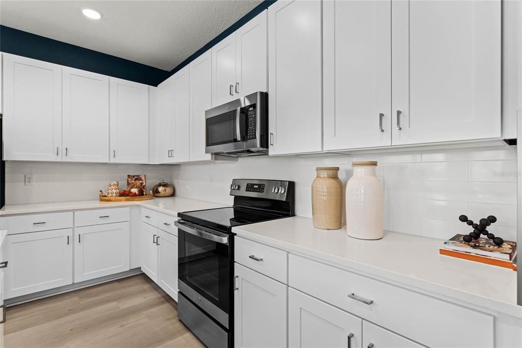 待售: $359,995 (4 贝兹, 2 浴室, 1960 平方英尺)