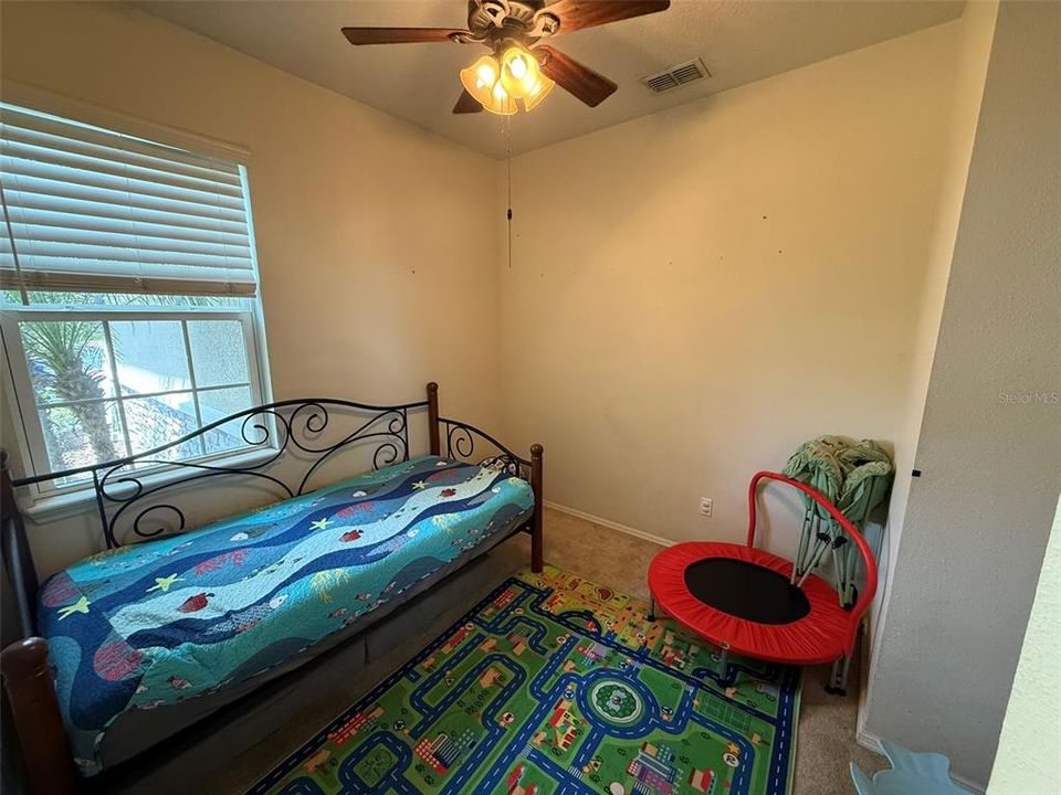For Sale: $300,000 (2 beds, 2 baths, 1437 Square Feet)