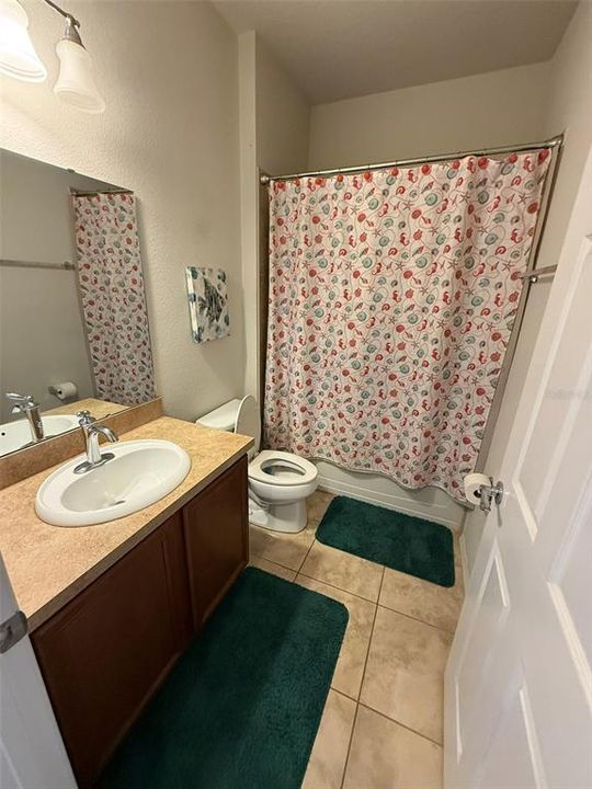 For Sale: $300,000 (2 beds, 2 baths, 1437 Square Feet)