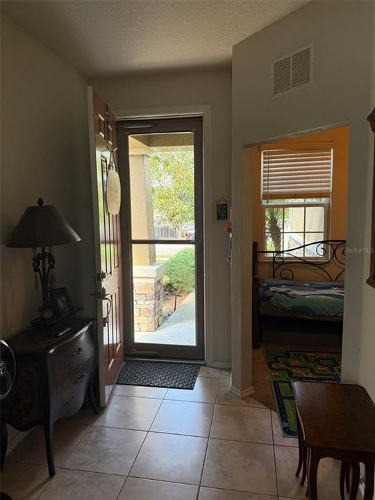 For Sale: $300,000 (2 beds, 2 baths, 1437 Square Feet)