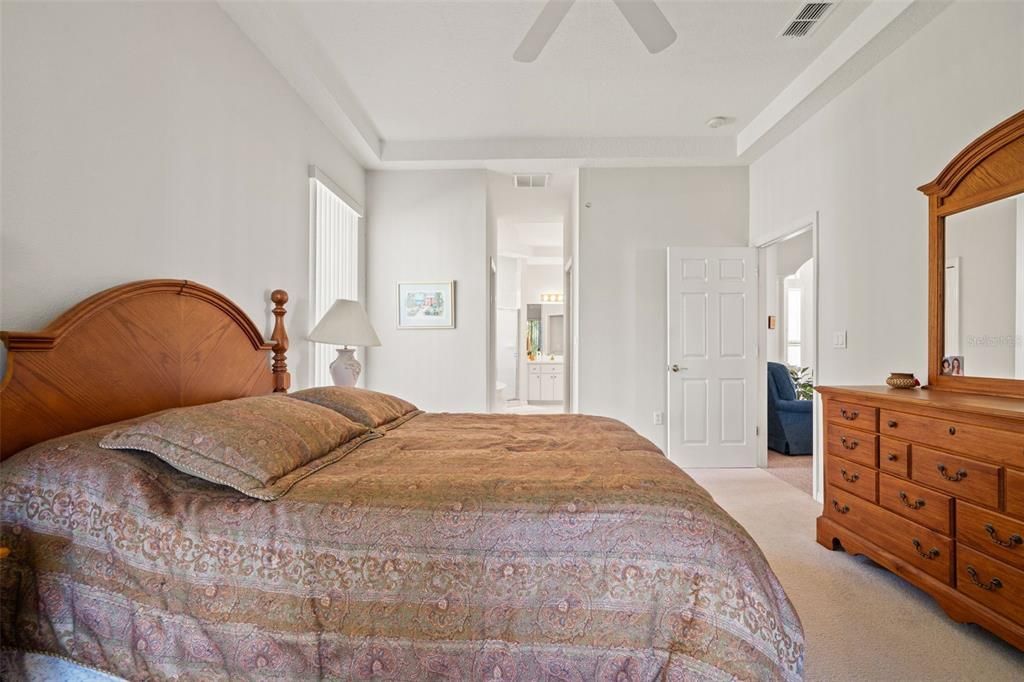 For Sale: $275,000 (2 beds, 2 baths, 1565 Square Feet)