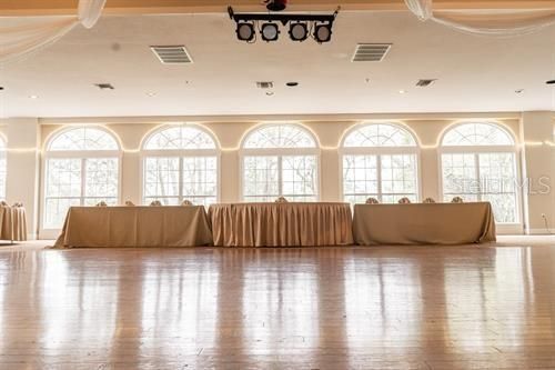 For Sale: $275,000 (2 beds, 2 baths, 1565 Square Feet)