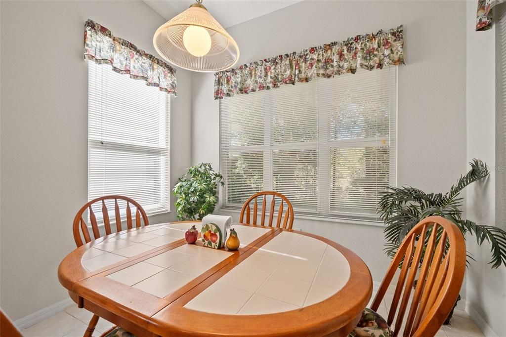 For Sale: $275,000 (2 beds, 2 baths, 1565 Square Feet)