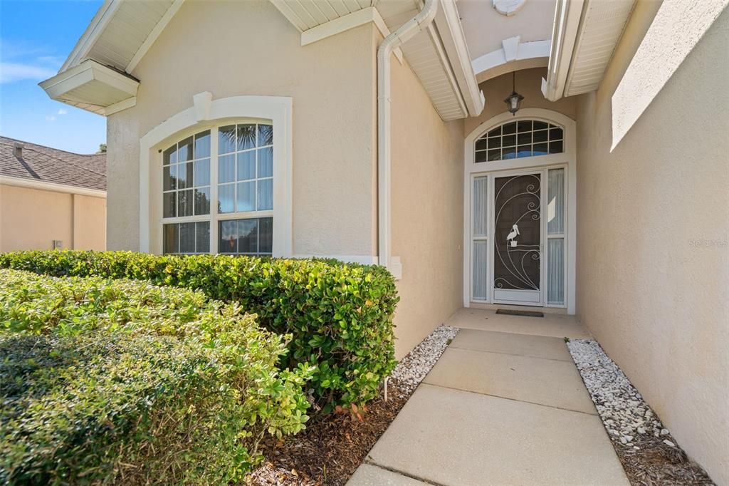 For Sale: $275,000 (2 beds, 2 baths, 1565 Square Feet)