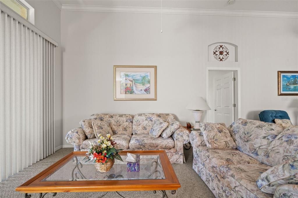 For Sale: $275,000 (2 beds, 2 baths, 1565 Square Feet)