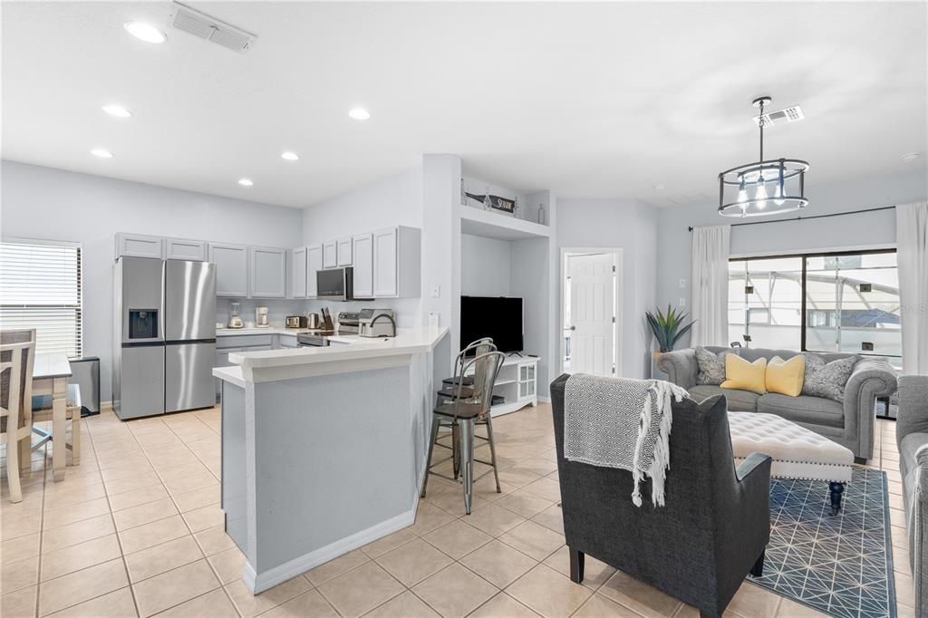 На продажу: $445,000 (4 спален, 3 ванн, 1658 Квадратных фут)