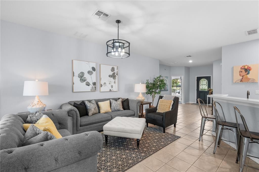 На продажу: $445,000 (4 спален, 3 ванн, 1658 Квадратных фут)