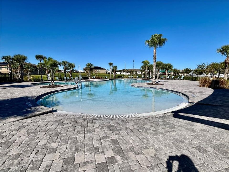 出租: $2,250 (4 贝兹, 2 浴室, 1600 平方英尺)