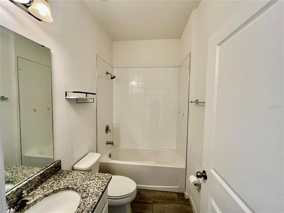 出租: $2,250 (4 贝兹, 2 浴室, 1600 平方英尺)