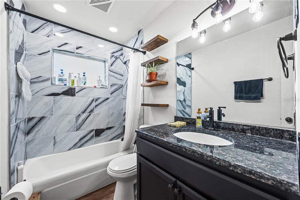 For Sale: $349,000 (3 beds, 1 baths, 1018 Square Feet)