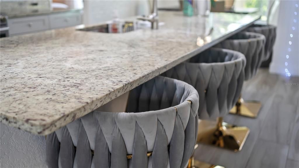 Activo con contrato: $650,000 (3 camas, 2 baños, 1683 Pies cuadrados)