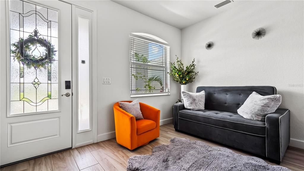 Activo con contrato: $650,000 (3 camas, 2 baños, 1683 Pies cuadrados)