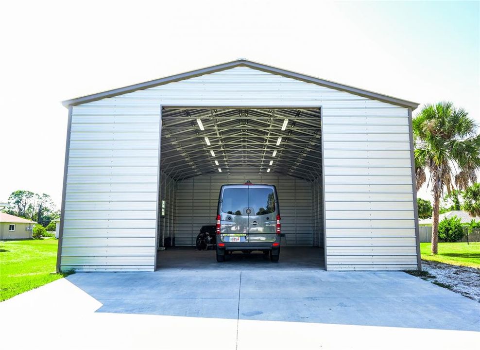 Activo con contrato: $650,000 (3 camas, 2 baños, 1683 Pies cuadrados)