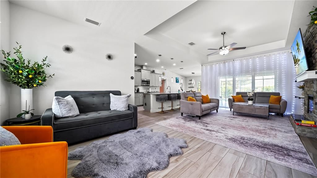 Activo con contrato: $650,000 (3 camas, 2 baños, 1683 Pies cuadrados)