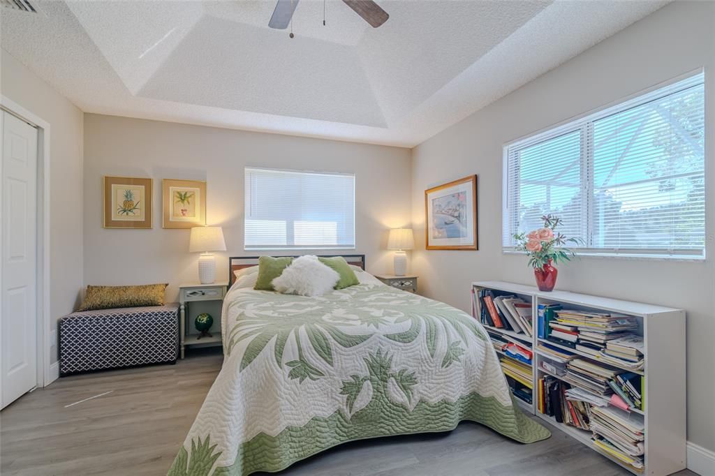 For Sale: $329,900 (2 beds, 2 baths, 1716 Square Feet)