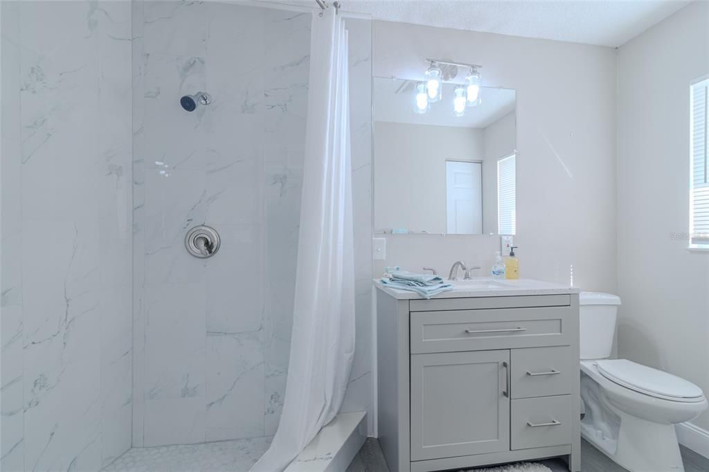 For Sale: $329,900 (2 beds, 2 baths, 1716 Square Feet)