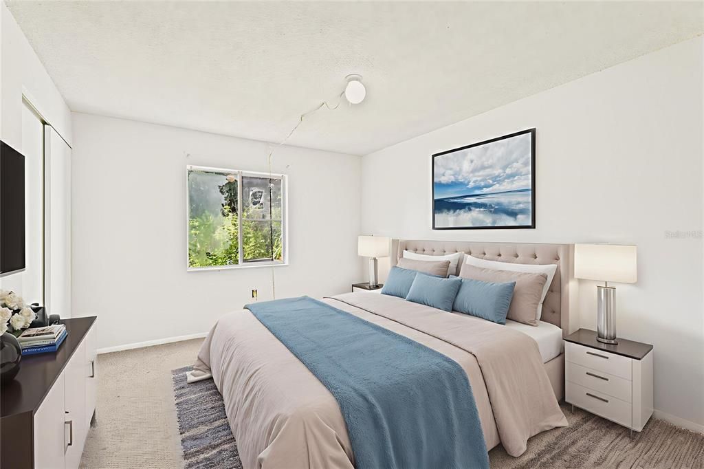 Active With Contract: $110,000 (2 beds, 1 baths, 912 Square Feet)