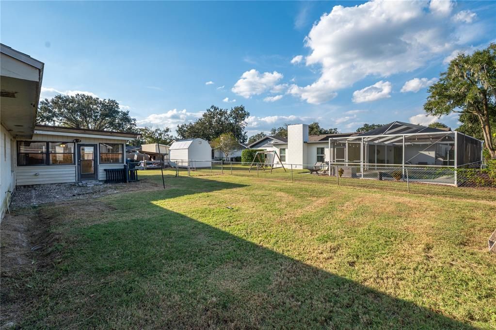 En Venta: $295,000 (4 camas, 2 baños, 1864 Pies cuadrados)