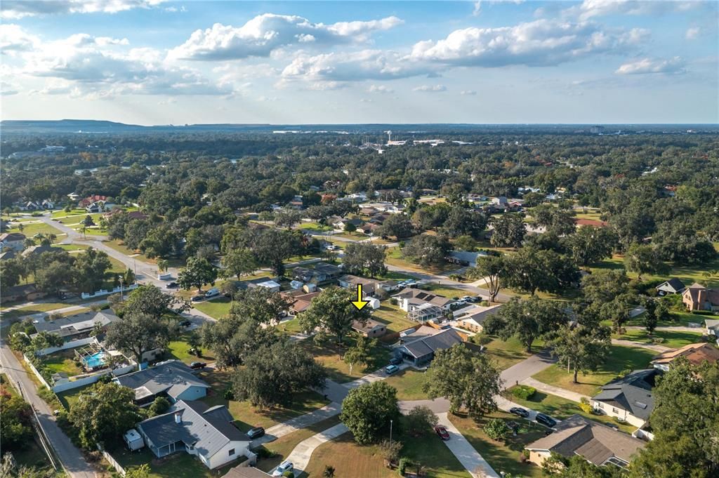 En Venta: $295,000 (4 camas, 2 baños, 1864 Pies cuadrados)