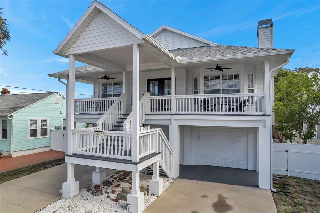 合同活跃: $6,000 (3 贝兹, 2 浴室, 1606 平方英尺)