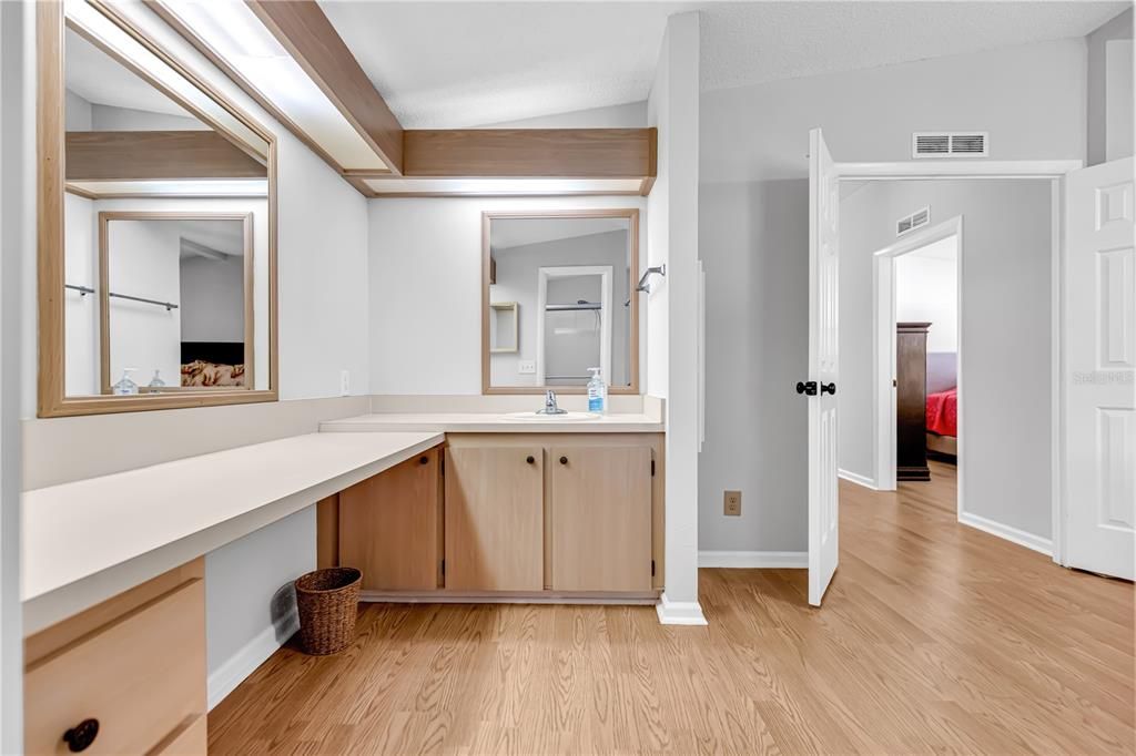 待售: $234,500 (2 贝兹, 2 浴室, 1248 平方英尺)