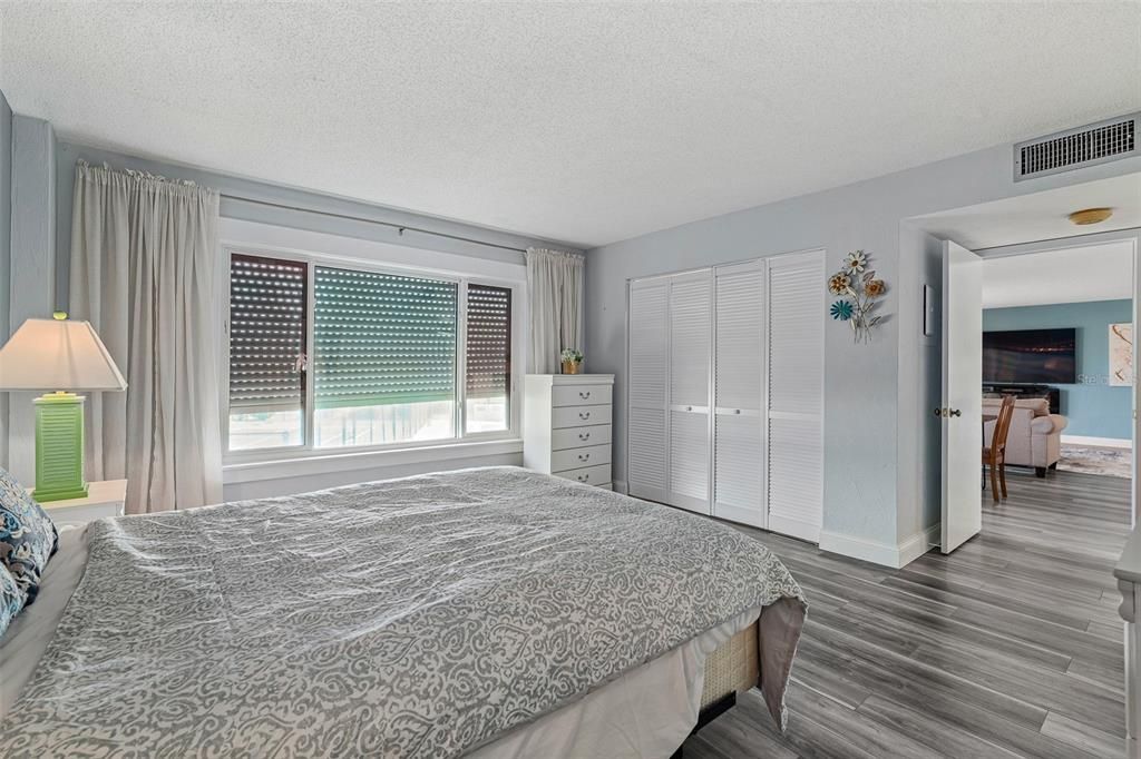 待售: $524,000 (2 贝兹, 2 浴室, 1331 平方英尺)