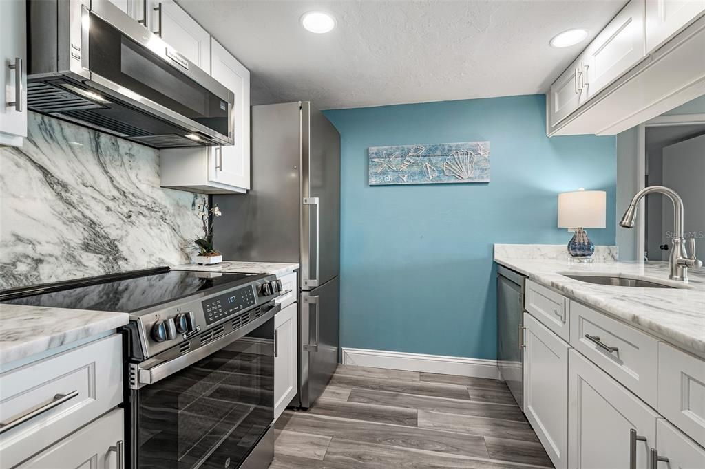 待售: $524,000 (2 贝兹, 2 浴室, 1331 平方英尺)