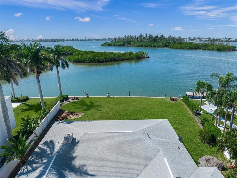 For Sale: $3,500,000 (0.37 acres)