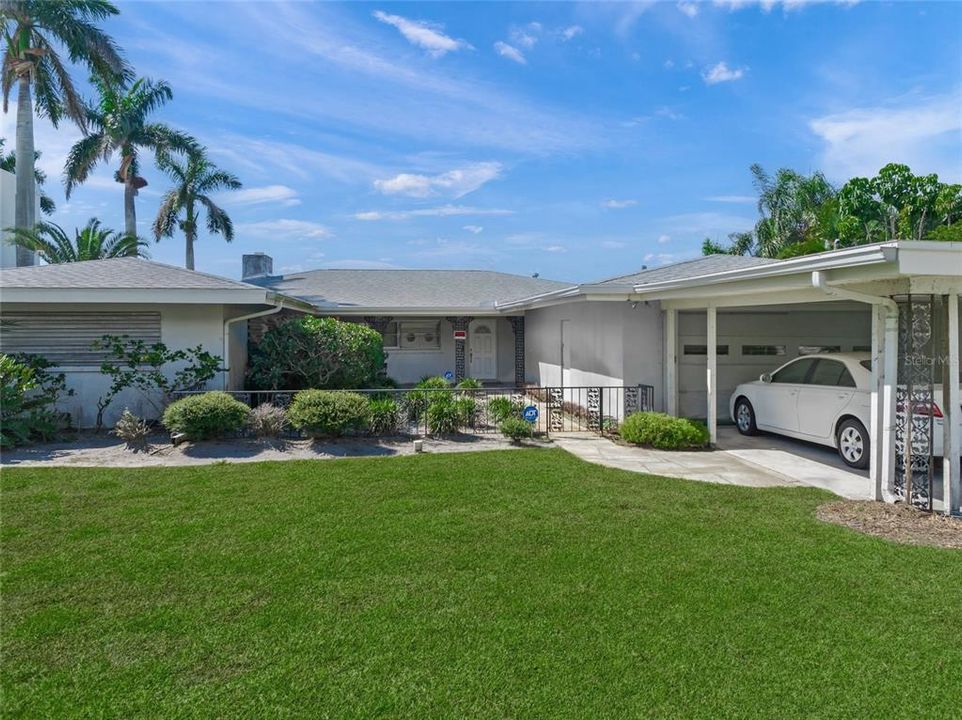 For Sale: $3,500,000 (0.37 acres)