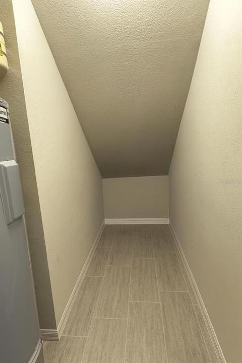 For Rent: $2,750 (3 beds, 2 baths, 1905 Square Feet)