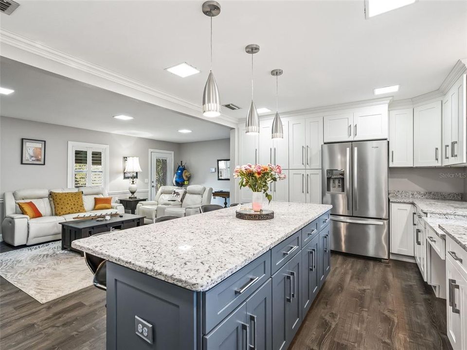 待售: $575,000 (3 贝兹, 2 浴室, 1342 平方英尺)