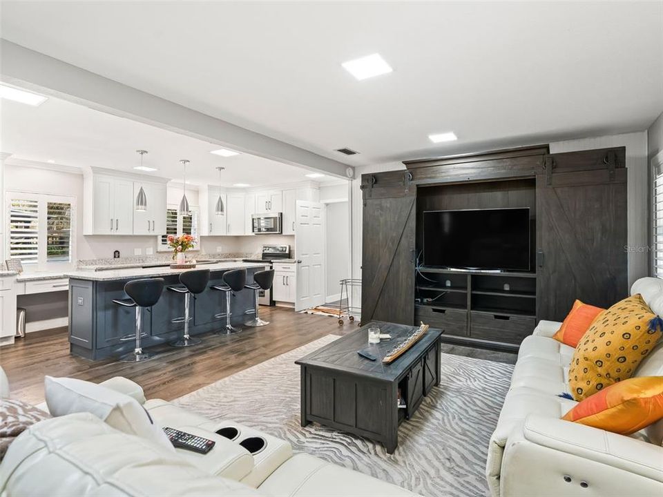 待售: $575,000 (3 贝兹, 2 浴室, 1342 平方英尺)