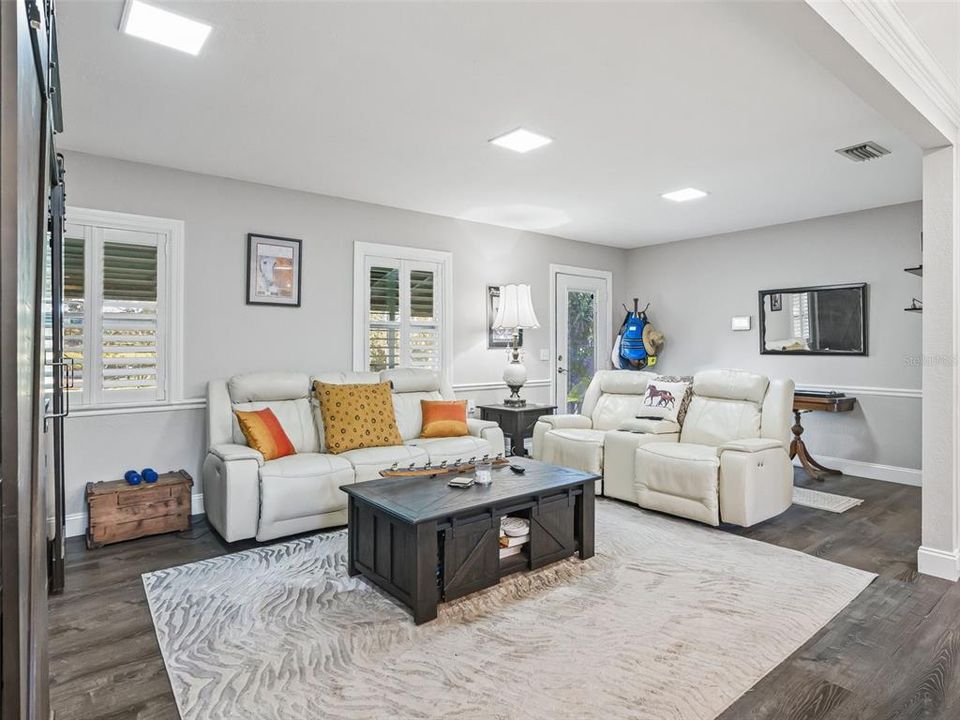 待售: $575,000 (3 贝兹, 2 浴室, 1342 平方英尺)