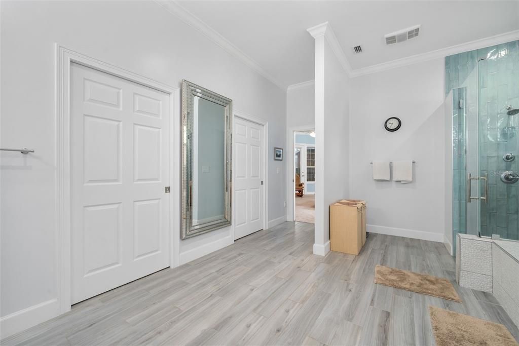 For Sale: $949,900 (4 beds, 3 baths, 3284 Square Feet)