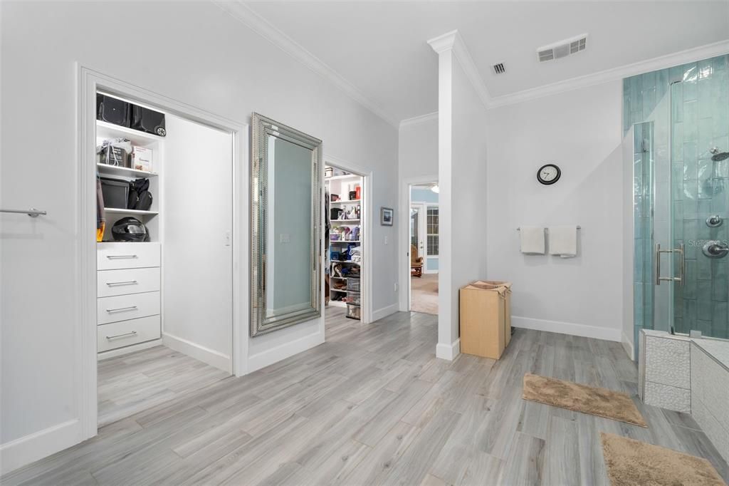 For Sale: $949,900 (4 beds, 3 baths, 3284 Square Feet)