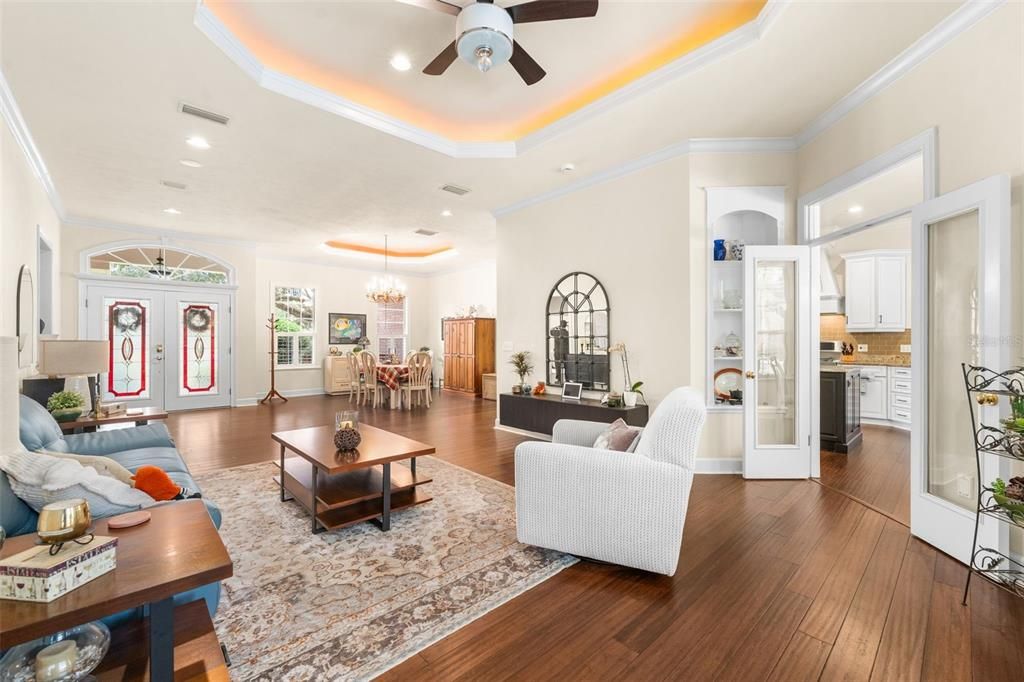 For Sale: $949,900 (4 beds, 3 baths, 3284 Square Feet)