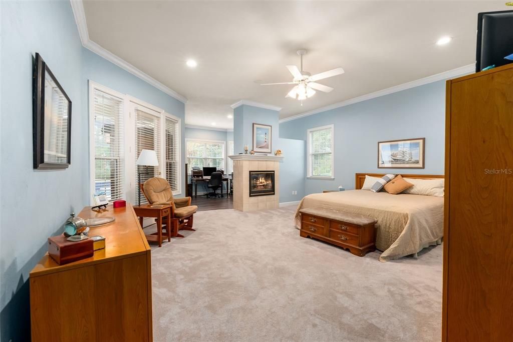 For Sale: $949,900 (4 beds, 3 baths, 3284 Square Feet)