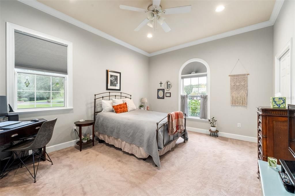 For Sale: $949,900 (4 beds, 3 baths, 3284 Square Feet)