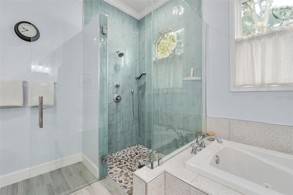 For Sale: $949,900 (4 beds, 3 baths, 3284 Square Feet)