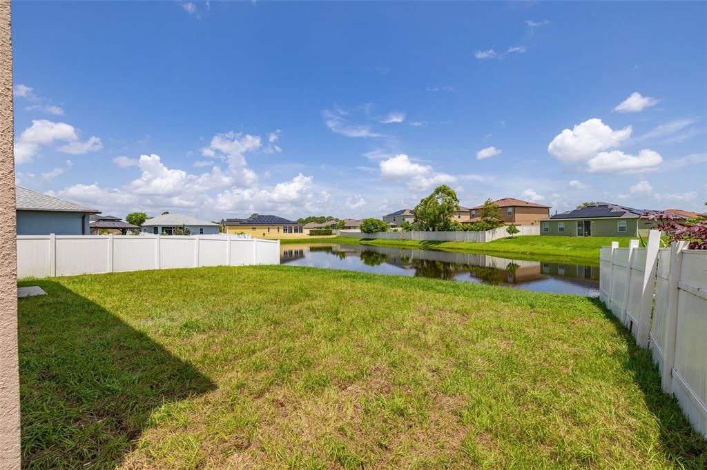 待售: $345,900 (4 贝兹, 3 浴室, 2357 平方英尺)