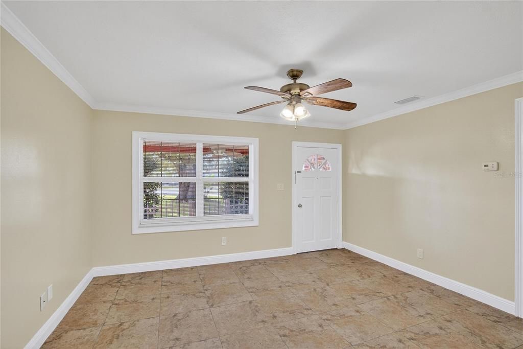 For Sale: $525,000 (3 beds, 2 baths, 1723 Square Feet)