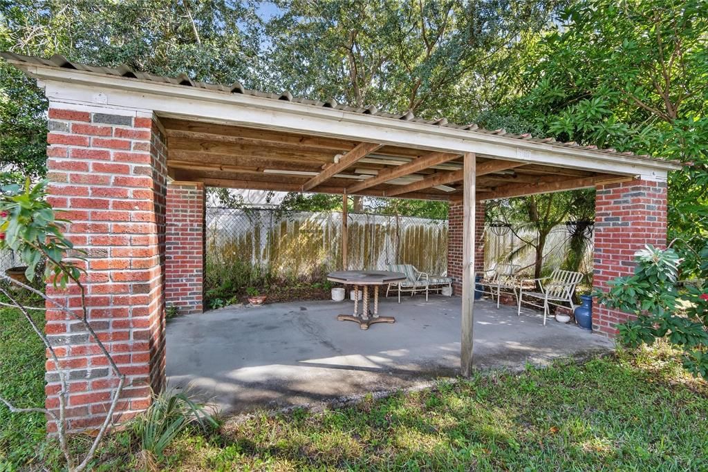 For Sale: $525,000 (3 beds, 2 baths, 1723 Square Feet)