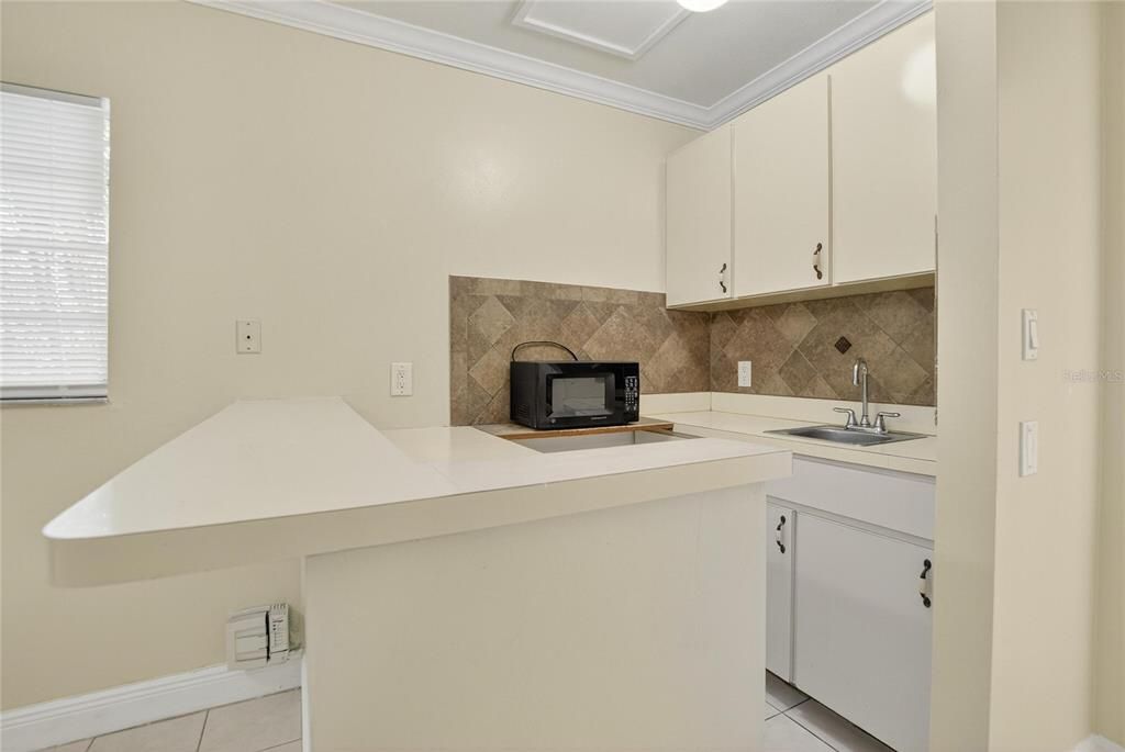 For Sale: $525,000 (3 beds, 2 baths, 1723 Square Feet)