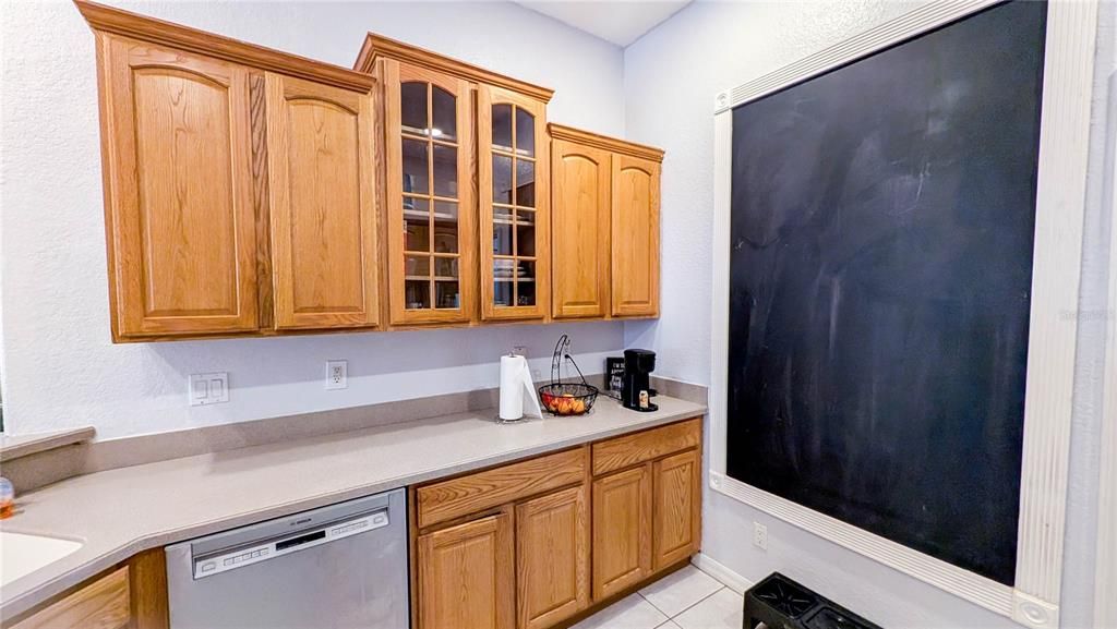 待售: $695,000 (5 贝兹, 3 浴室, 2915 平方英尺)